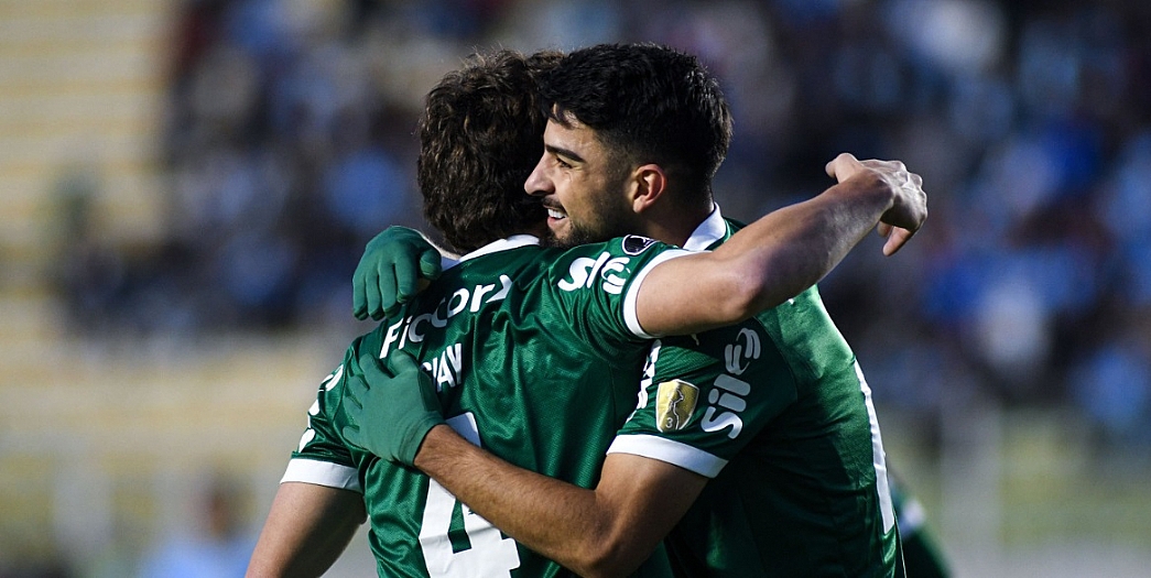 Palmeiras sofre na altitude, vence Bolívar por 3 a 2 e segue 100%