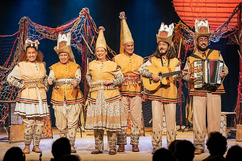 Centro Cultural Vasco promove arraial e mostra teatral em Rio Preto