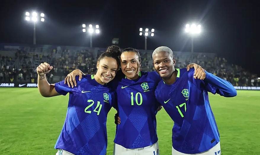 Seleção feminina assume quarta posição do ranking da Fifa