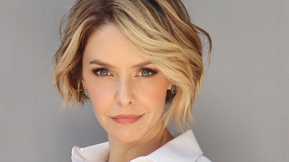 Atriz Bianca Rinaldi vem para abertura de exposição no Riopreto Shopping