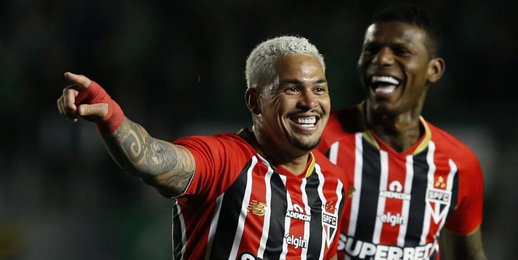 Luciano decide, São Paulo vence Juventude e sobe na tabela