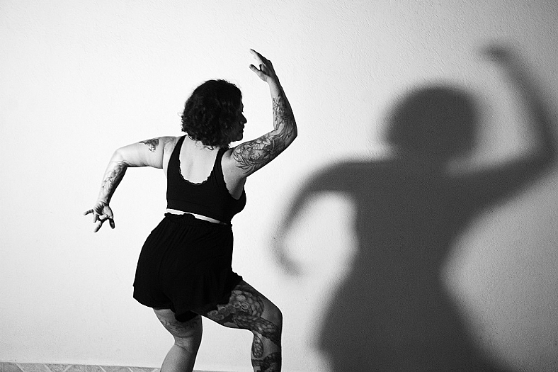 Nova peça teatral da Cia. do Santo Forte faz temporada de estreia na Casa Nuvem