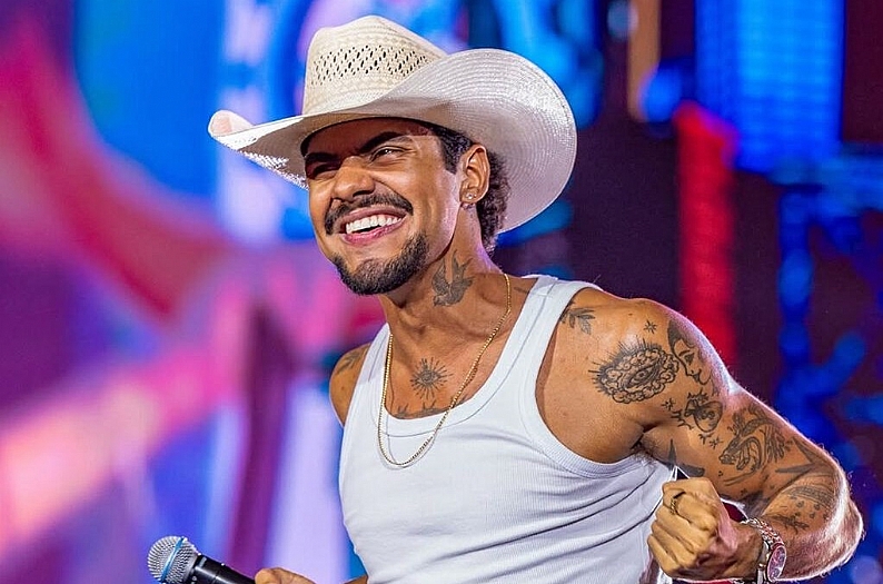 Jeninho, do hit ''Peão Todo Tatuado'', desembarca em Rio Preto para apresentar novo show no Villa Conte