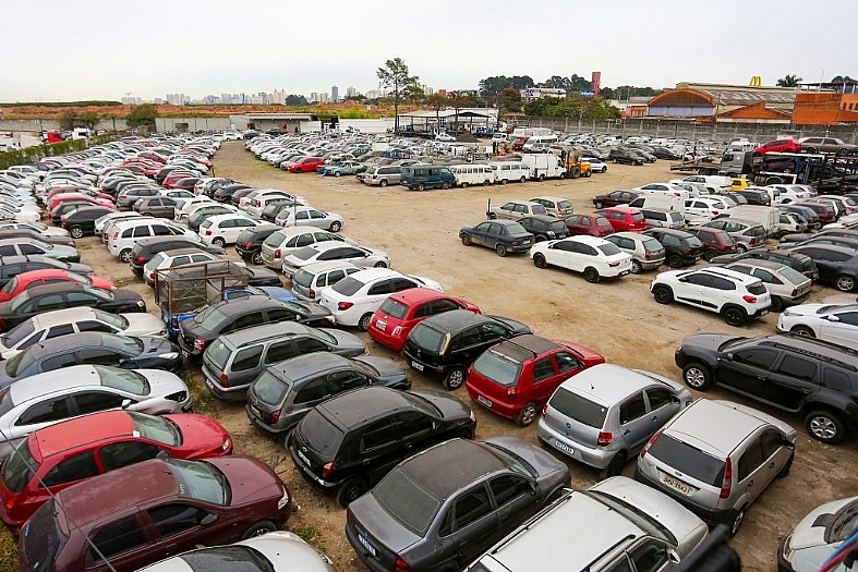 Leilão em São José do Rio Preto tem Fiat Uno por R$ 1.500
