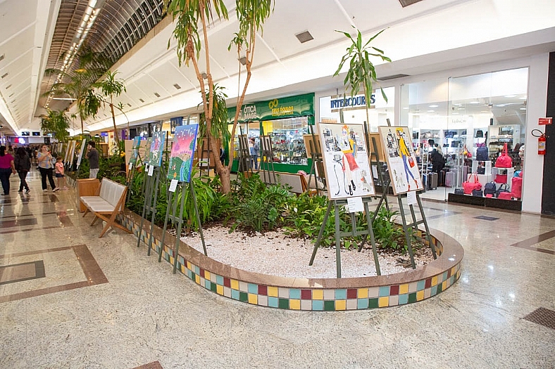 Exposição ''COP30 em imagens'' reúne artistas no Riopreto Shopping
