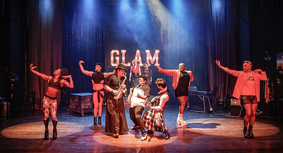 ''GLAM! O Musical'' é atração nesta semana no Centro Cultural SESI Rio Preto