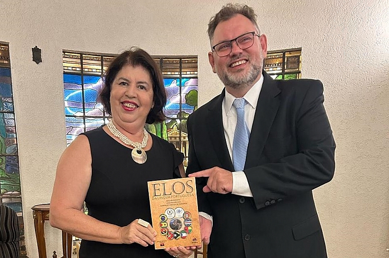 Projeto Internacional ''Elos da Língua Portuguesa'' homenageia Angola em seu quinto volume e reúne 83 escritores de 10 países no Riopreto Shopping